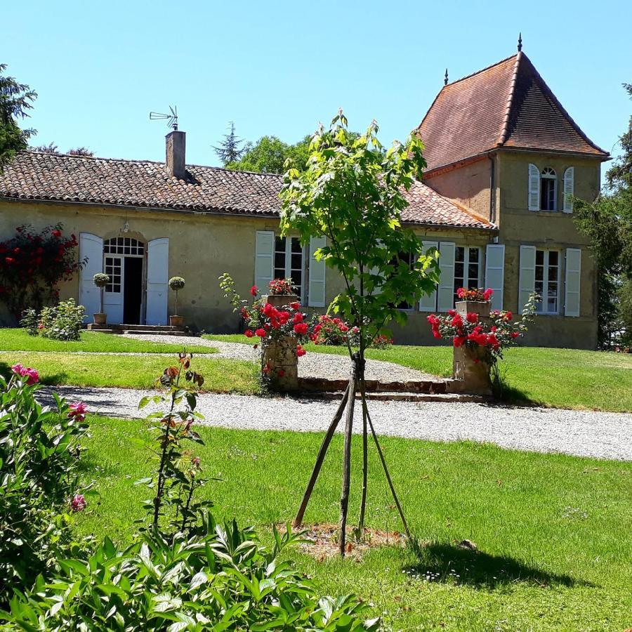 Au Chateau Juillac Exterior foto