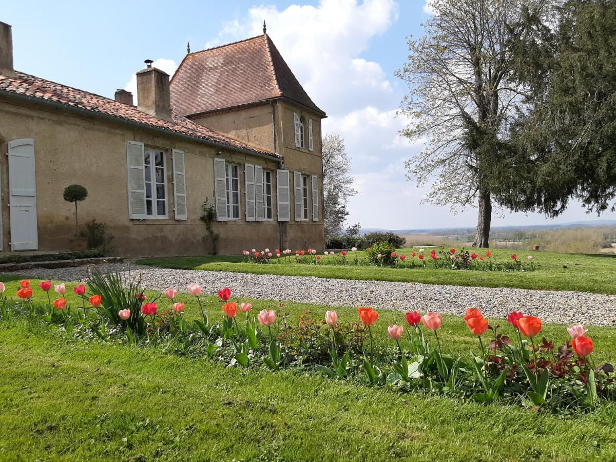 Au Chateau Juillac Exterior foto