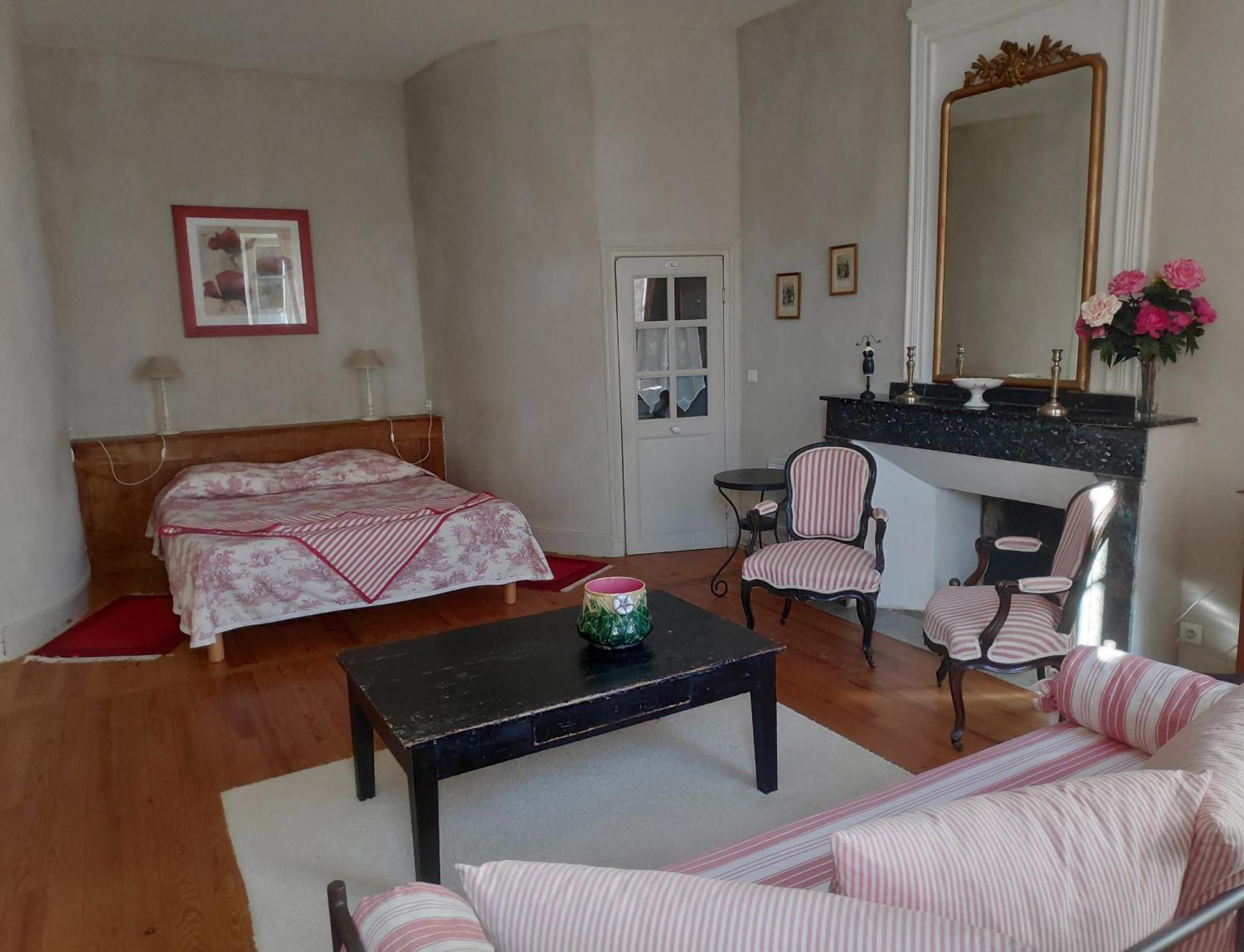 Au Chateau Juillac Habitación foto